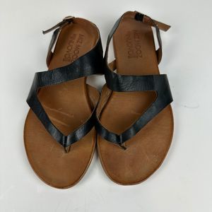 Miz Mooz Inuovo Womens Black Leather Flat Ankle Strap Sandal Size 38